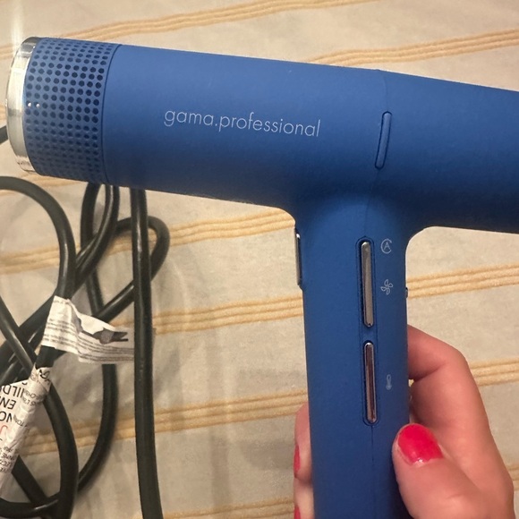 Gama Professional EasiQ IQ Ultra Lightweight Hair Blow Dryer | IQ EASIQ | Blue - Picture 3 of 8